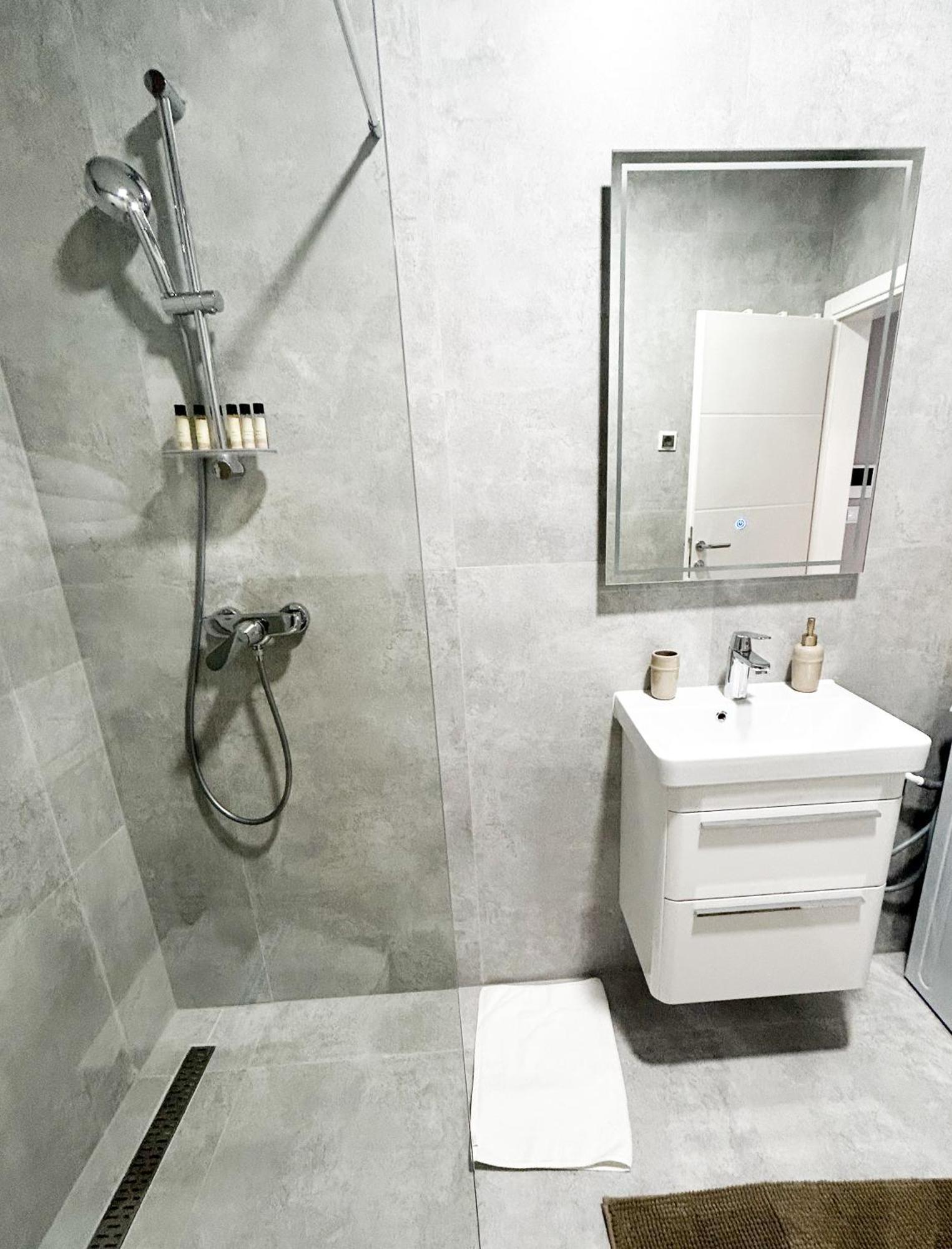 Merak2 Apartment- Free Private Parking Мостар Екстер'єр фото